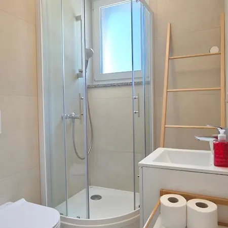 Apartman Apartma Istrsko Zavetje Pri Kopru - Istrian Hideaway Near Koper *