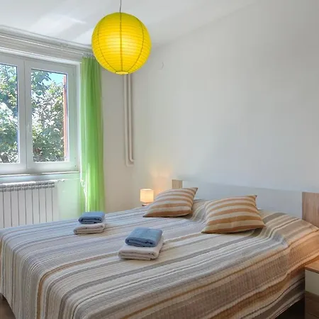 Apartma Istrsko Zavetje Pri Kopru - Istrian Hideaway Near Koper Apartman Pobegi