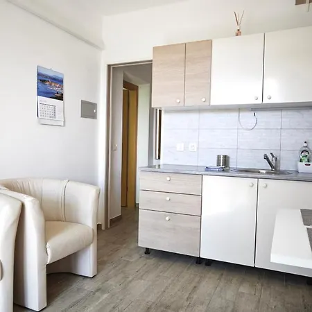 Apartma Istrsko Zavetje Pri Kopru - Istrian Hideaway Near Koper * Pobegi