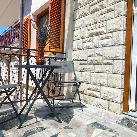 Apartman Apartma Istrsko Zavetje Pri Kopru - Istrian Hideaway Near Koper Pobegi