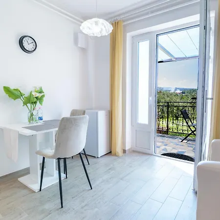Apartman Apartma Istrsko Zavetje Pri Kopru - Istrian Hideaway Near Koper