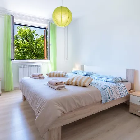 Apartma Istrsko Zavetje Pri Kopru - Istrian Hideaway Near Koper Apartman *