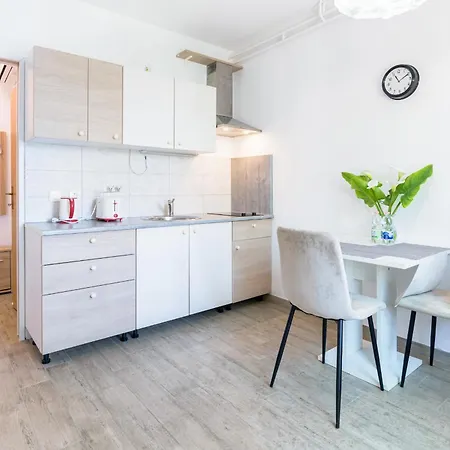 Apartman Apartma Istrsko Zavetje Pri Kopru - Istrian Hideaway Near Koper Pobegi