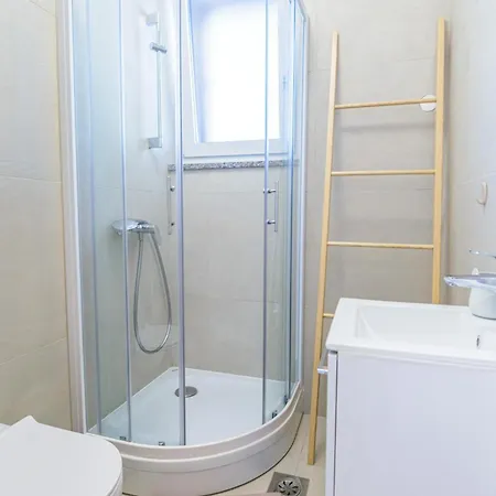 Apartma Istrsko Zavetje Pri Kopru - Istrian Hideaway Near Koper *