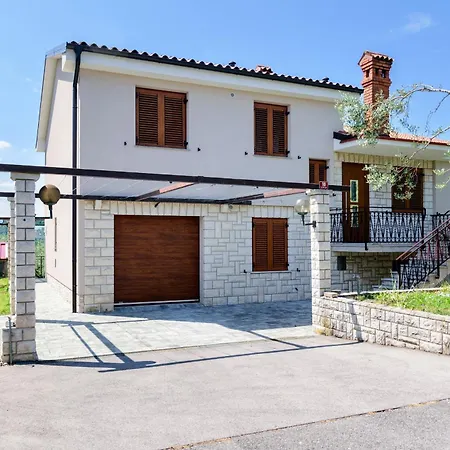 Apartma Istrsko Zavetje Pri Kopru - Istrian Hideaway Near Koper Apartman Pobegi