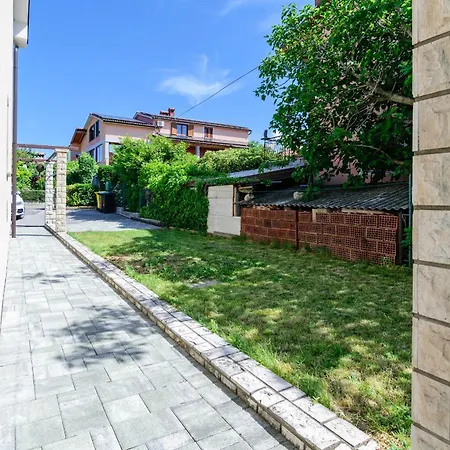 Apartma Istrsko Zavetje Pri Kopru - Istrian Hideaway Near Koper Apartman